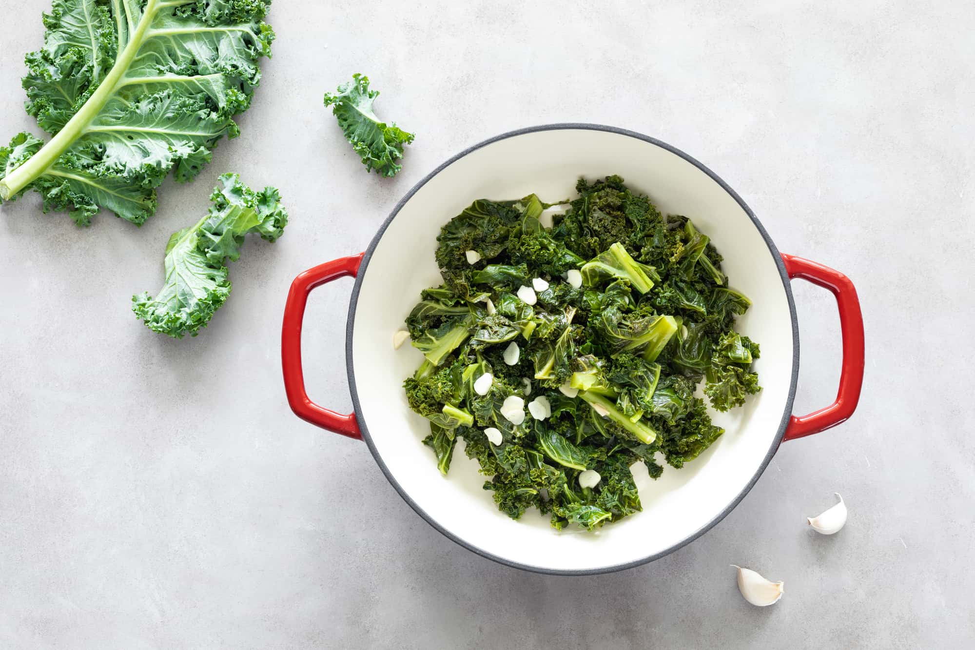 cooked kale with garlic