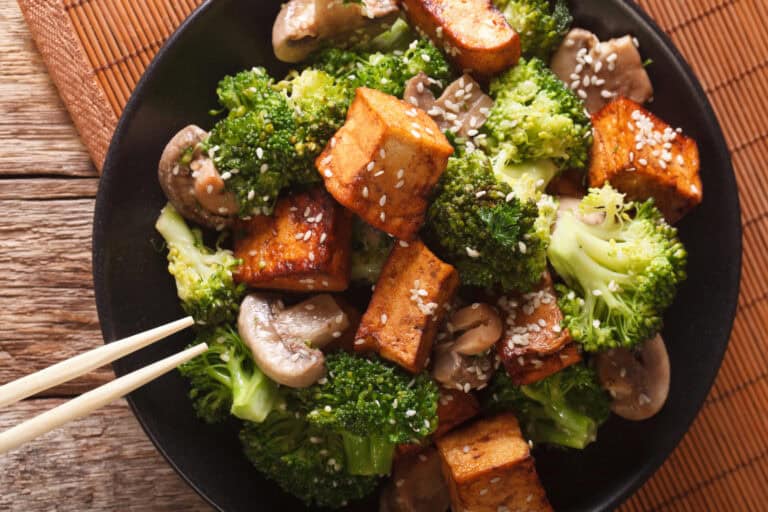 stir fry with broccoli and tofu